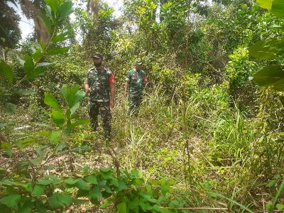 Tetap Lakukan Monitoring, Babinsa Siaga Karhutla