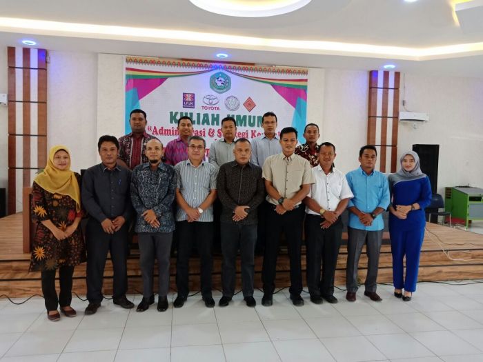 Rektor Adolf Bastian Buka Secara Resmi Seminar Kuliah Umum Fakultas Teknik Sipil UPP