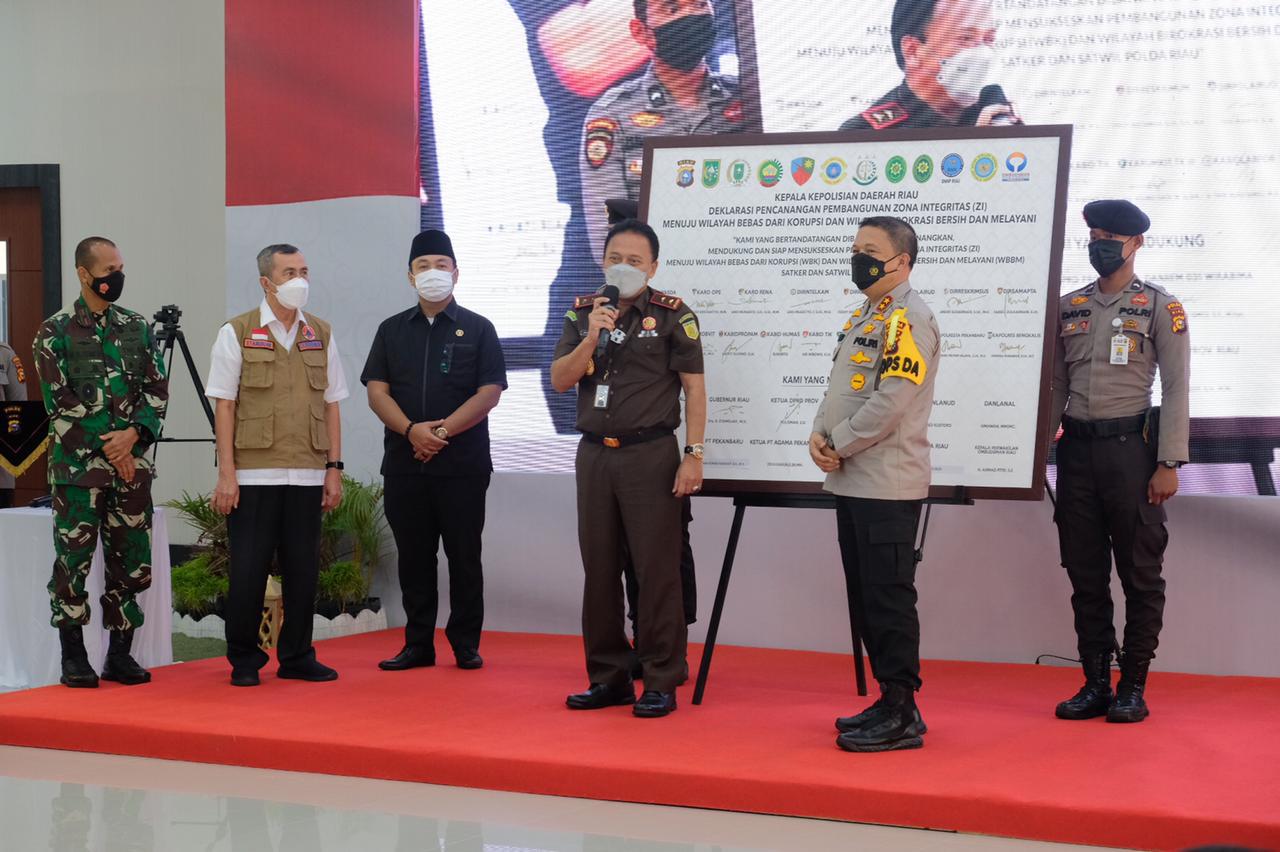 Kapolda Riau Canangkan Pembangunan Zona Integritas 17 Satker Polda menuju WBK dan WBBM