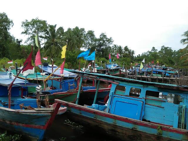 Kekurangan Stok BBM Subsidi, Kapal Nelayan di Dumai Tidak Melaut