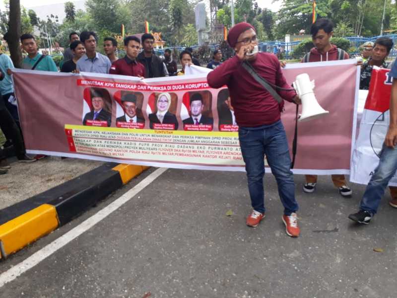 Aliansi GEMMPAR Turun Ke DPRD dan Chevron, Berikut Pernyataan Sikap Orasinya