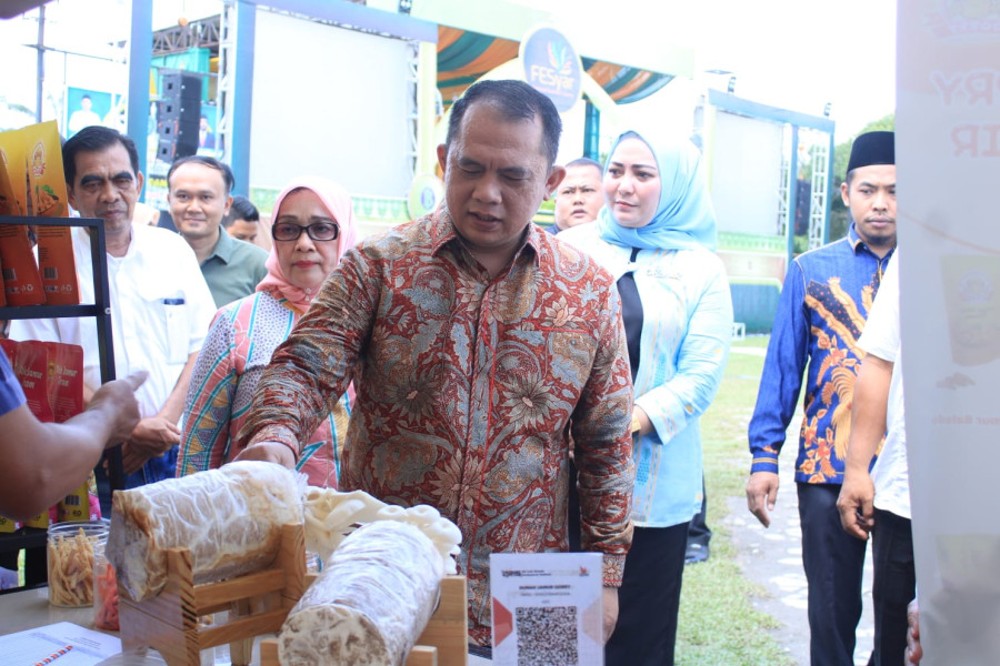 Bupati Labuhanbatu Secara Resmi Membuka Road To FESyar Bank Indonesia