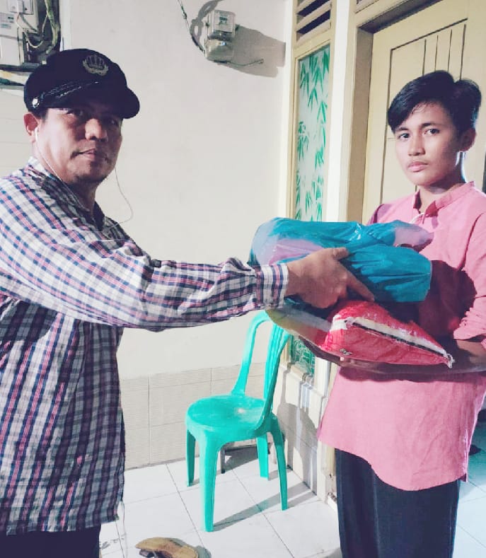 Kembali, APPI Serahkan Paket Sembako Kepada Anak Yatim