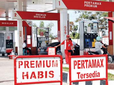 Stok BBM Kosong Sepanjang Jalan Sumbar-Riau, Masyarakat Meradang!