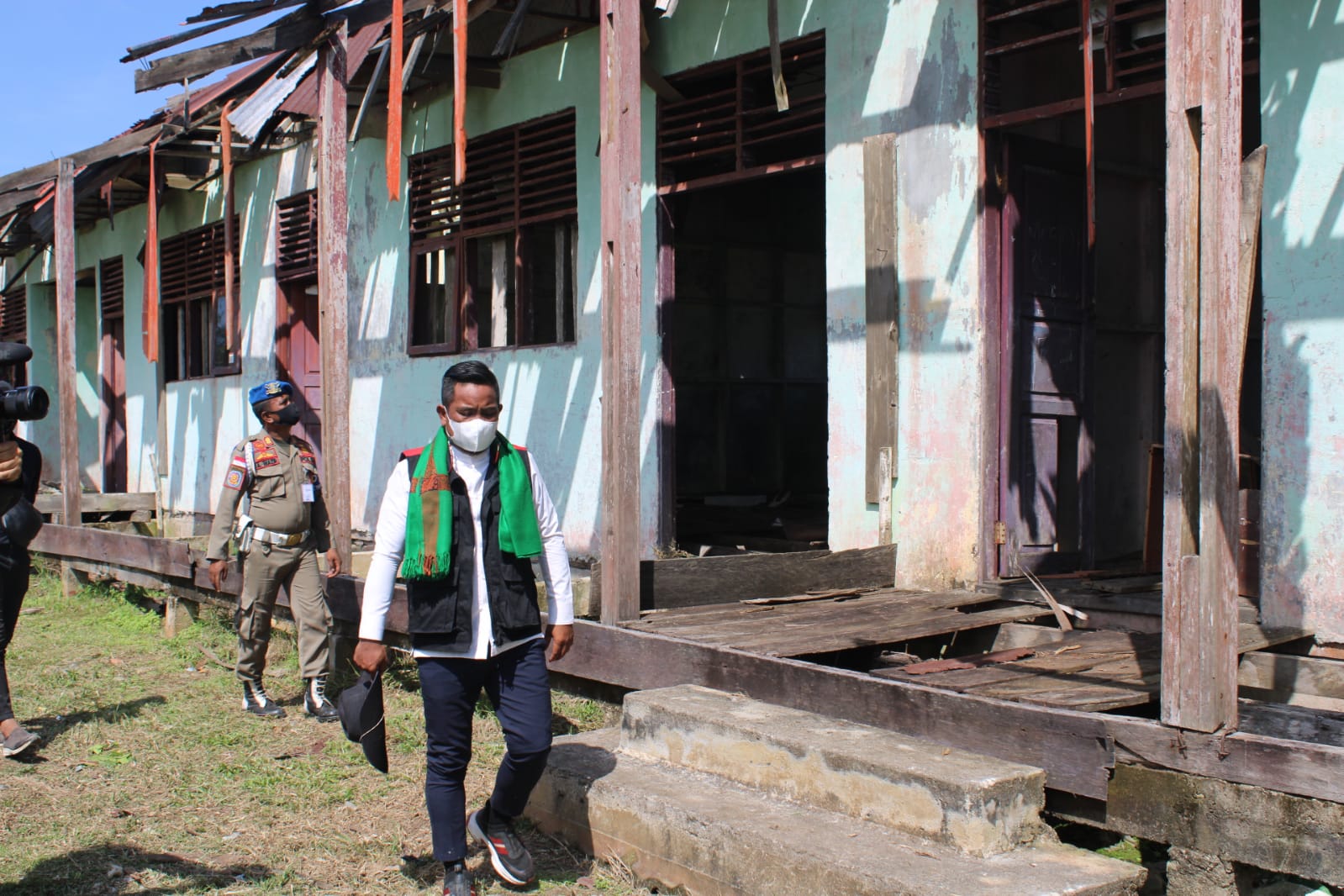 Bupati Pelalawan Lakukan Kunjungan Kerja Ke Desa Teluk Beringin dan Desa Serapung