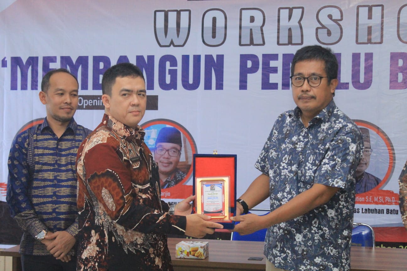 Hadir Dalam Acara Workshop, Pemkab Labuhanbatu Berikan Motivasi Kepada Peserta