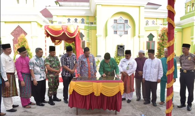 Siak Terima CSR Asrama Rumah dan 3 RKB SD dari BRK