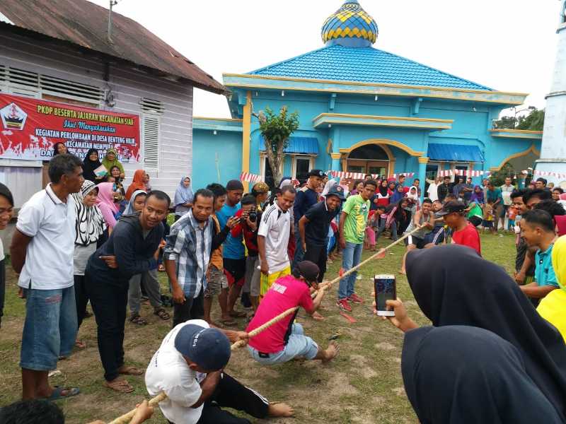 Warga Sei Betung Kampung Rempak, Gelar Permainan rakyat
