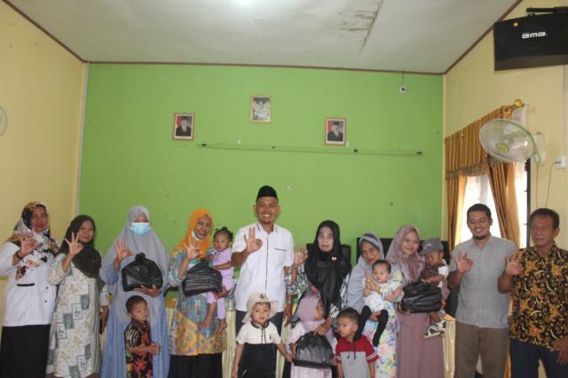 Pemdes Desa Resam Lapis Salurkan Bantuan Sembako Stunting