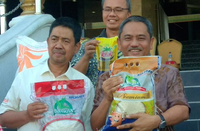 Bulog Divre Riau dan Kepulauan Riau Gencar Pasarkan Beras Medium di Bawah Harga Eceran