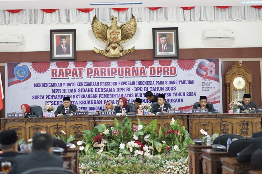 Bupati dan Wakil Bupati Labuhanbatu Hadiri  Rapat Paripurna Pidato Kenegaraan Presiden RI