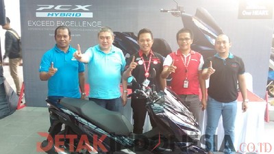 Honda Capella Riau Secara Resmi Kenal All New Honda PCX Berteknologi Hybrid