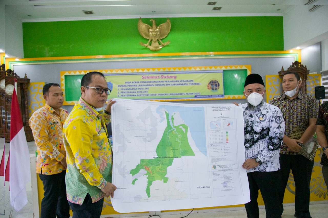 Bupati Labuhanbatu Tandatangani Perjanjian Kerjasama Dengan BPN Labuhanbatu