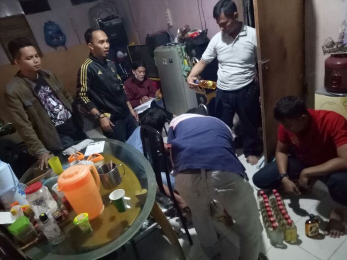Polres Inhil Sita Ratusan Botol Miras