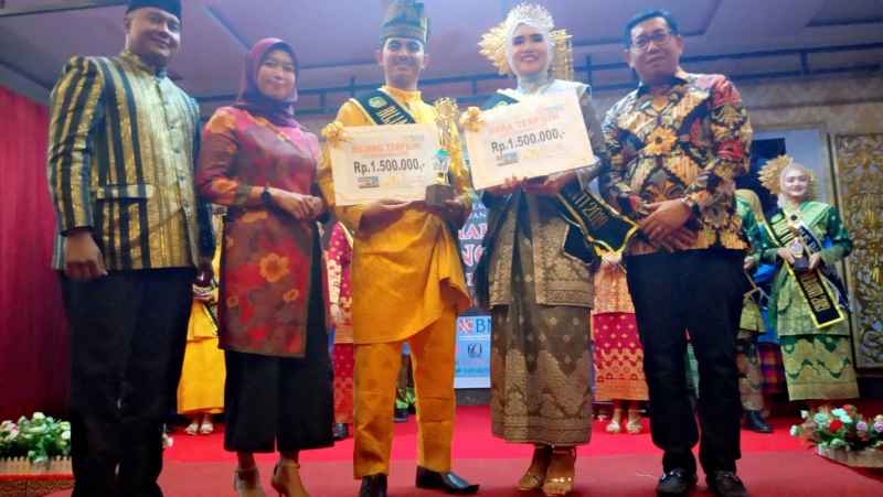 Sekda Meranti Hadiri Grand Final Pemilihan Bujang Dara, Kurniawan dan Atika Fitri Bujang Darah Terpi
