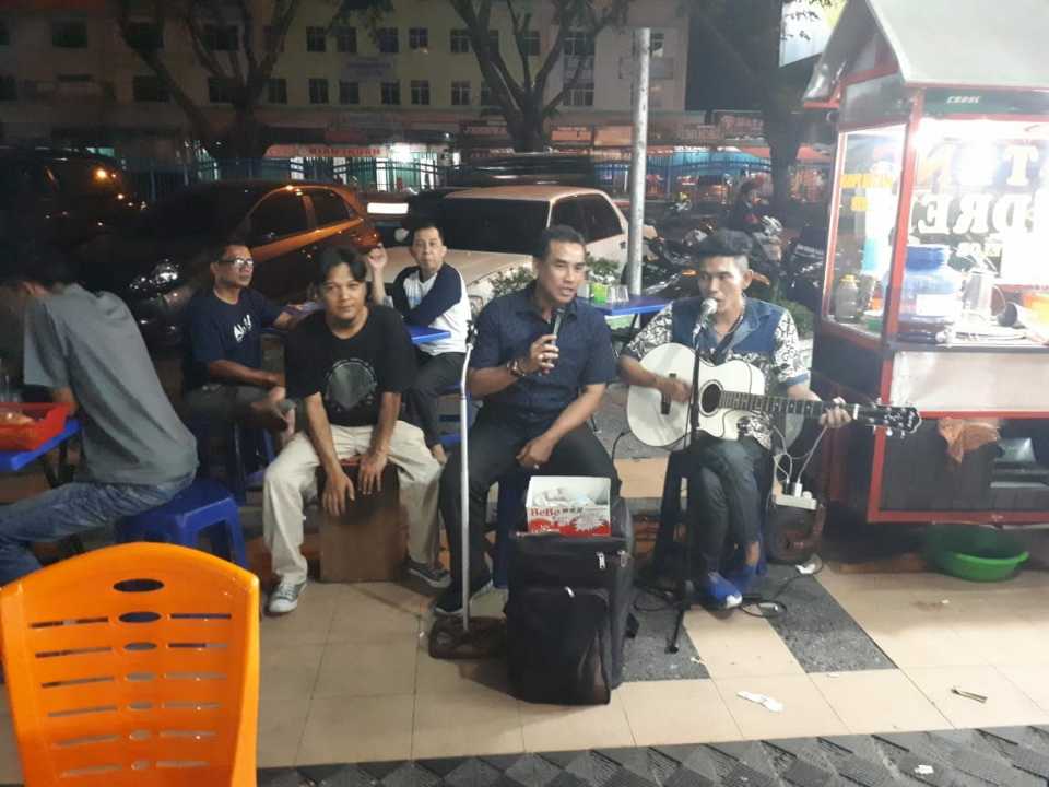 Wakapolresta Pekanbaru Bersama Komunitas  Musik Jalanan Sampaikan Pesan Kamtibmas