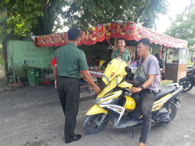 Babinsa: Jangan Pernah Abai Dengan Protkes dan Gunakan Masker Saat Diluar Rumah