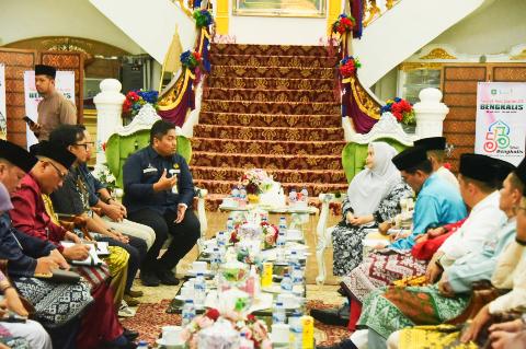 Terima Kunjungan SKK Migas & PHR Kasmarni Harapkan Ikut  Berkontribusi Bangun Daerah