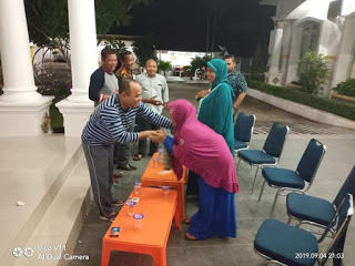 Plt Bupati Labuhanbatu Berikan Hadiah Umrah Kepada Warga Sidorejo