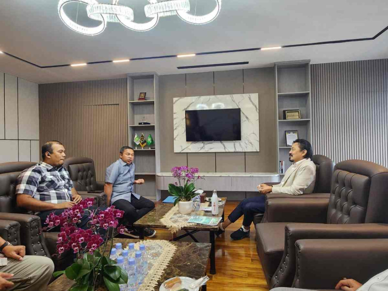 Aktifkan Bandara Lokal di Riau, Gubernur Riau Terpilih Minta Dukungan Lion Group