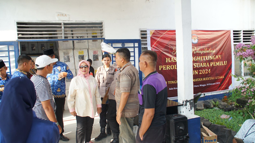 Plt. Bupati Labuhanbatu Tinjau Rapat Pleno Rekapitulasi Tingkat Kecamatan