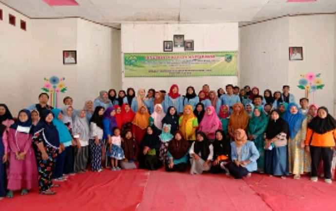 Dosen  Bersama Mahasiswa Kukerta UNRI Tingkatkan Prekonomian Masyarakat Bangko Pusako