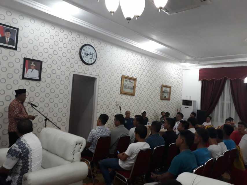 Wabup Rohil Puji Ketua PSSI Suwandi