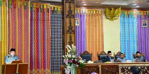 Bupati Sampaikan Jawaban Terhadap Pandangan Umum Fraksi