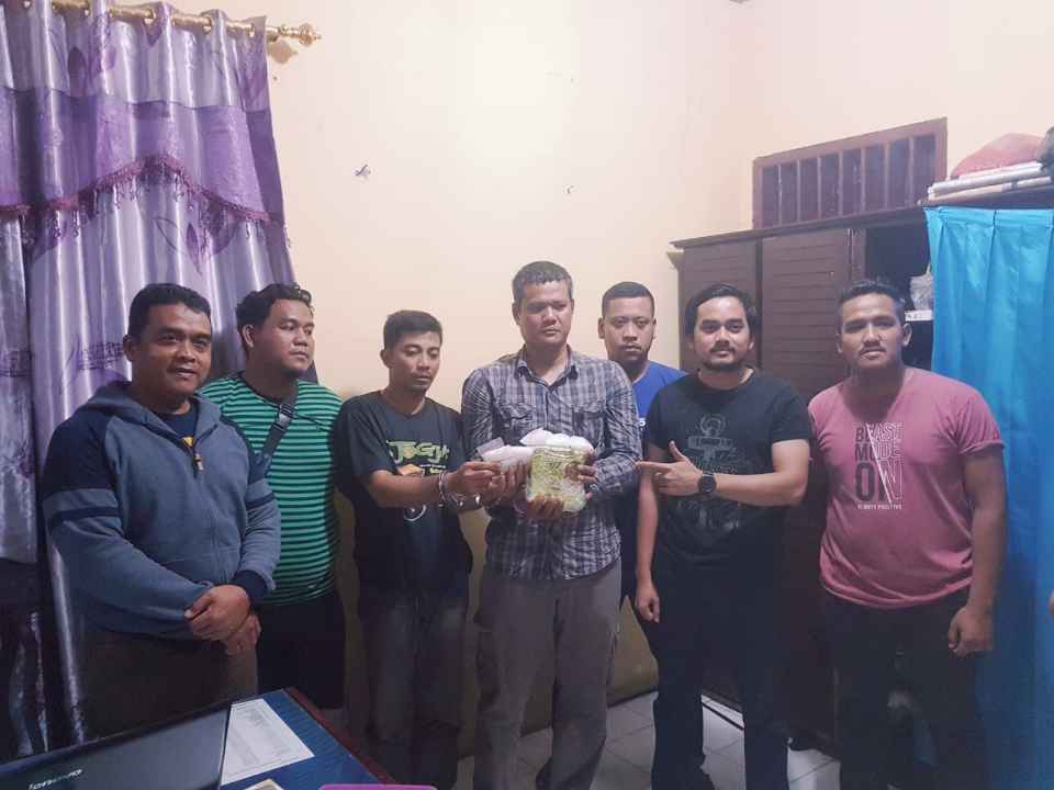 Pesta Sabu Di Kamar Hotel, Oknum PNS Labusel Terjaring Polisi