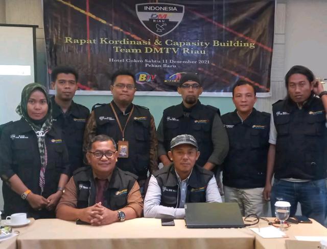 Rapat Kordinasi & Capasity Building, Wahyudi El Panggabean Sebagai Pemateri Edukasi Kru DMTV Riau