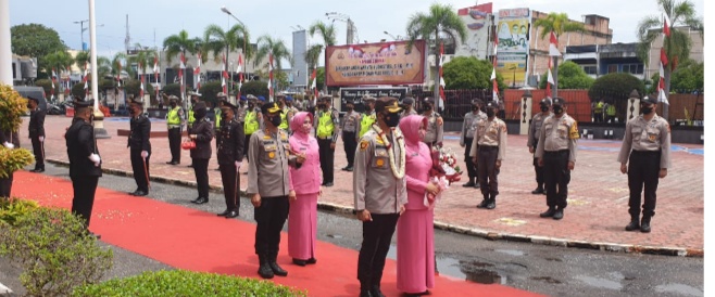 Gelar Pisah Sambut Kapolres Dumai Dari AKBP  Andri Ananta Yudhistira  Kepada AKBP Mohammad Kholid