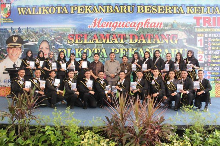 Finalis Bujang Dara Audiensi dengan Walikota Pekanbaru