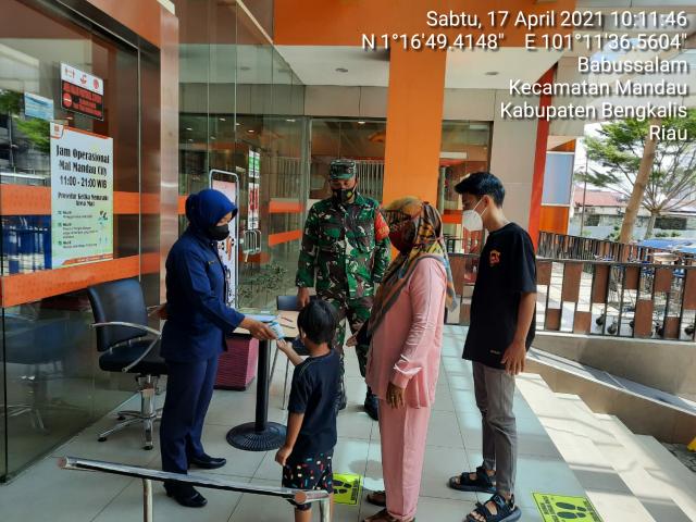 Hindari Kerumunan Saat Berada dikeramaian dan Patuh Prokes C-19,Himbau Serka Agusliadi