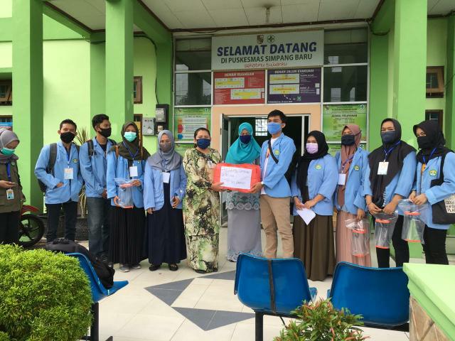 Tim Relawan Satgas UNRI Bagikan APD HAZMAT  Ke 4 Titik Instansi Kesehatan dI Pekanbaru