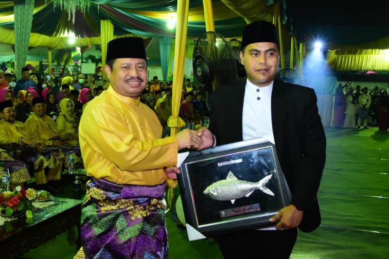 Ustadz Salman Amrillah Didaulat Bupati Bengkalis Menjadi Qori Pembukaan MTQ ke-44