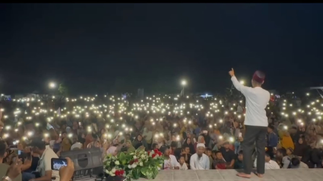 Puluhan Ribu Warga Perawang Tetap Antusias Sambut Kehadiran Cagubri Abdul Wahid dan UAS