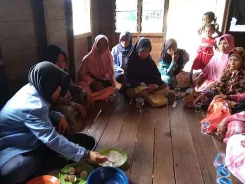 Kukerta UNRI : Pengolahan Daun Singkong Menjadi Dendeng, Berikut Tipsnya!