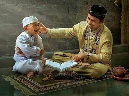 'Ayah, Ajarkan Alquran kepada Putra-Putrimu'