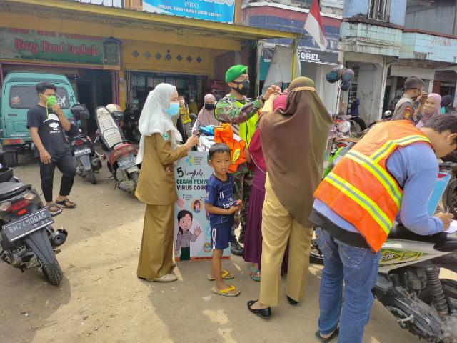 Serda M. Fikri Laksanakan Patroli Yustisi, Guna Tingkatkan Protkes di Desa Sebangar