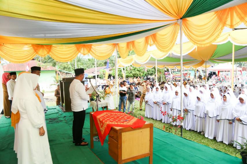 Bupati Labuhanbatu Melantik Pengurus Majlis Ta'lim Yasin Akbar Rantau Selatan