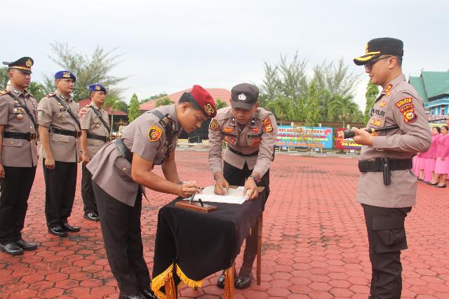 Upacara Serah Terima Jabatan dan Pemberian Penghargaan di Polres Bengkalis