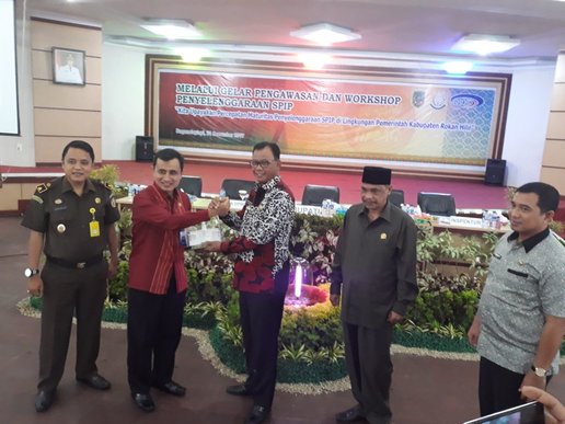 Bupati Rohil Buka Workshop Penyelenggaraan SPIP