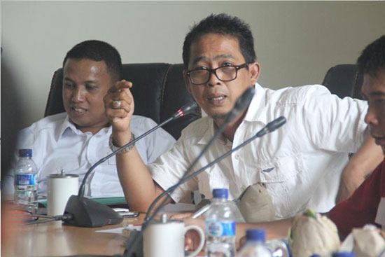 Biar Tak Disalahgunakan, Komis II DPRD Inhil Minta Mobil Dinas Dipasang Logo