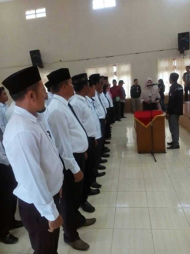 Pelantikan & Pengambilan Sumpah Anggota PPS Kecamatan Mandau ; Tanda Tangan dihargai 45 Ribu