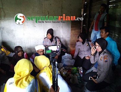 Nenek Roslaini terharu dan Senang Dikunjungi Jum'at Barokah Polresta Pekanbaru