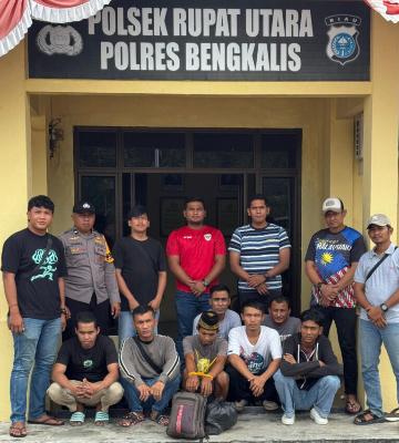 Bersama Polsek Rupat Satreskrim Polres Bengkalis, Gagalkan Penyelundupan Belasan PMI Illegal