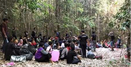 Masuk Malaysia Secara 