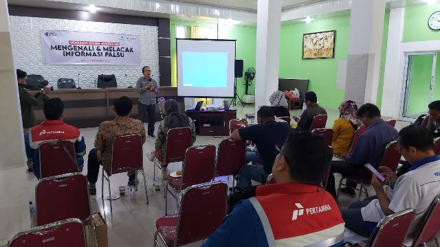 AJI Pekanbaru Gelar Workshop Mengenali dan Melacak Hoaks di Wilayah Operasional PHR