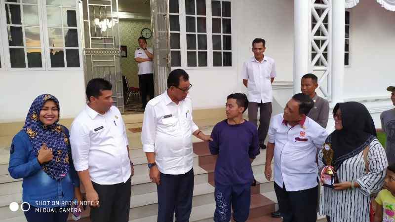 Berkat raih  8 medali, bupati sebut tahun 2020 akan bangun venueny