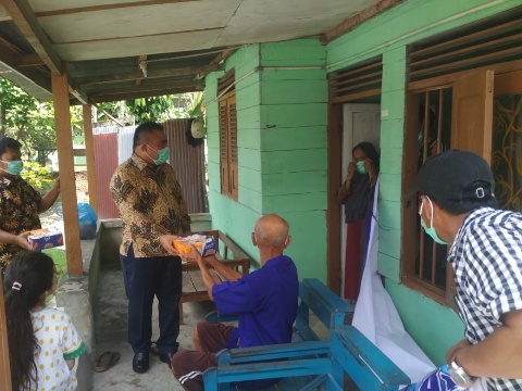 Berbagi Sembako Ditengah Covid-19, Syaipul Ardi Hampiri Anak Yatim dan Kaum Duafa Secara Langsung